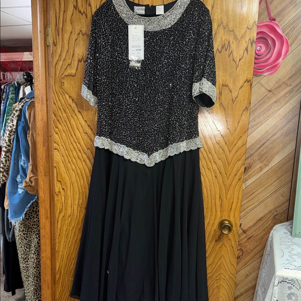 Carina Elegant Black and Silver Women's Dress NWT.